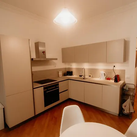 Hill - Exclusive Use *