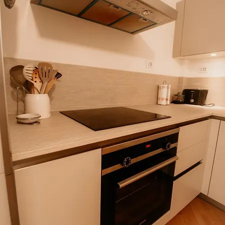 Hill - Exclusive Use Rome