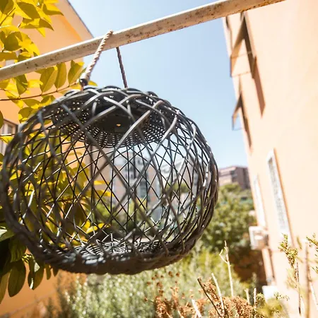 Hill - Exclusive Use * Rome